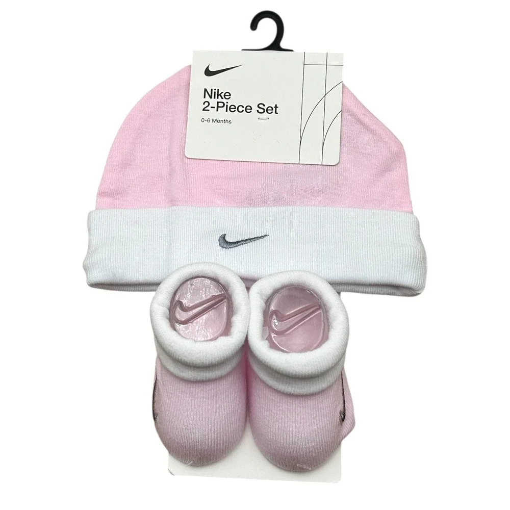 Nike Baby Girls 2-Piece Hat & Socks Set Size 0-6 Months‎ Pink White